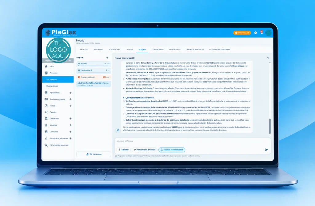 sistente de Inteligencia Artificial de Pleglex respondiendo preguntas sobre un proceso judicial